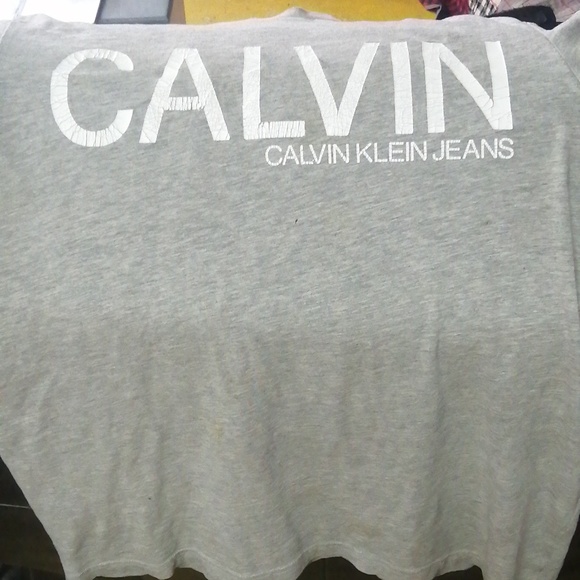 Calvin Klein T-shirt - Picture 1 of 4